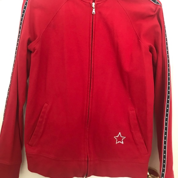 Red sweater - Picture 2 of 6